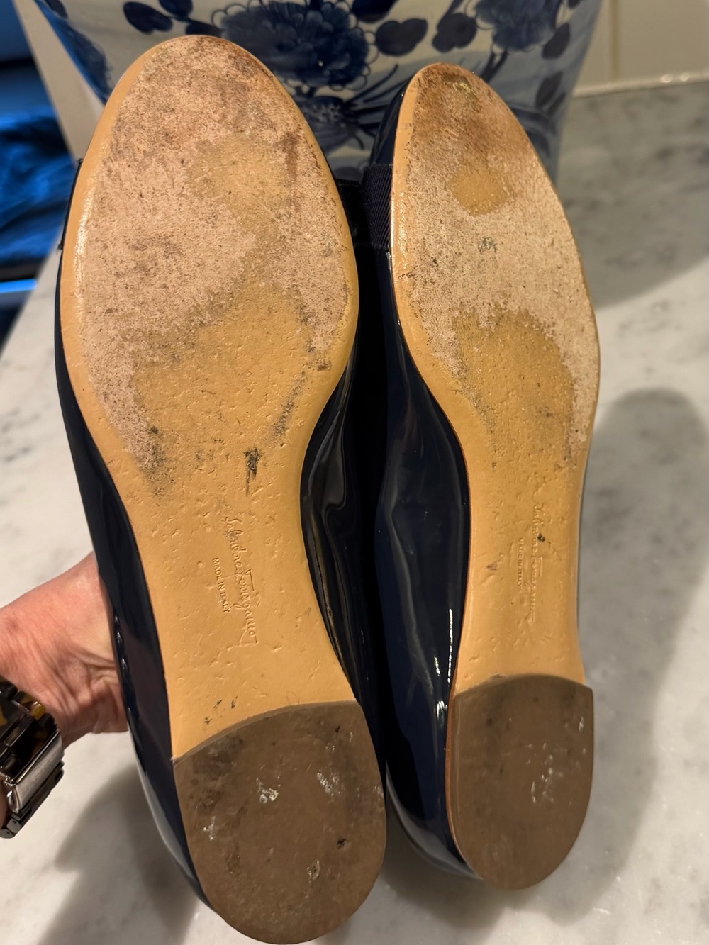 Salvatore Ferragamo Black Patent Varina Bow Ballet Flats - Picture 4 of 7